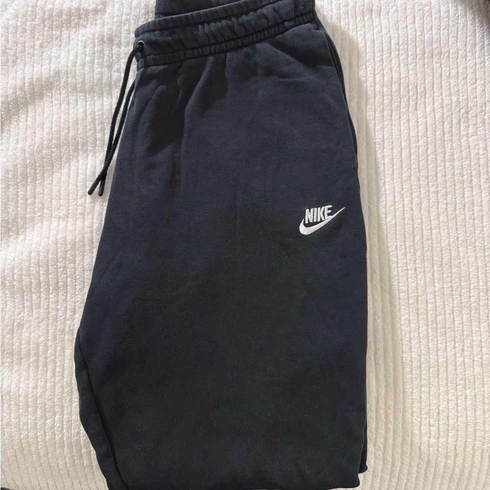 Nike Sportswear Club Joggers - Size M - Black